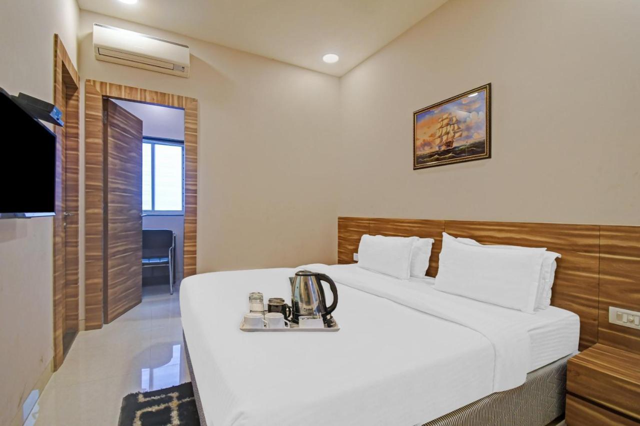 Super Townhouse Hotel All In One Near City Centre Salt Lake Salt Lake City 外观 照片