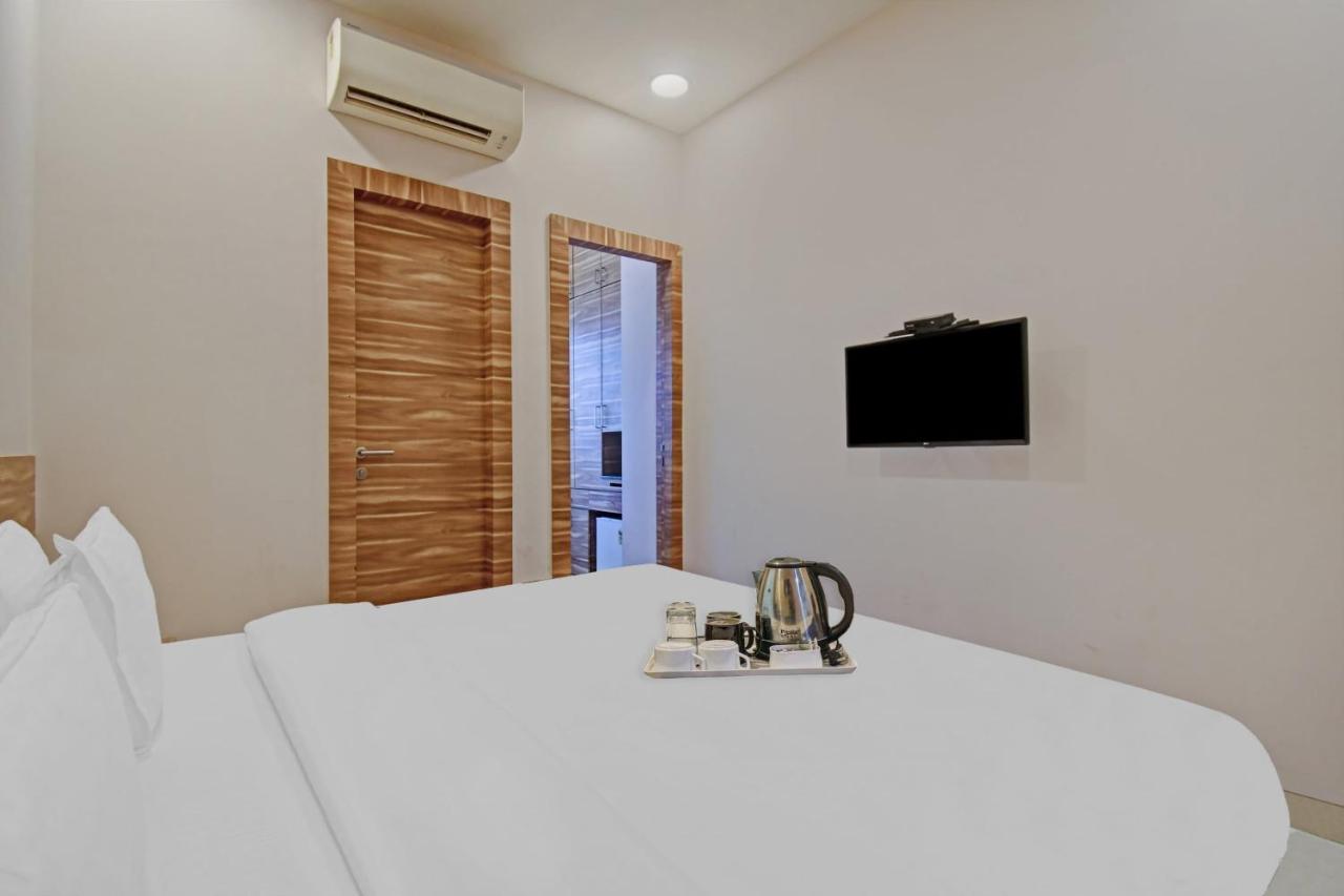 Super Townhouse Hotel All In One Near City Centre Salt Lake Salt Lake City 外观 照片