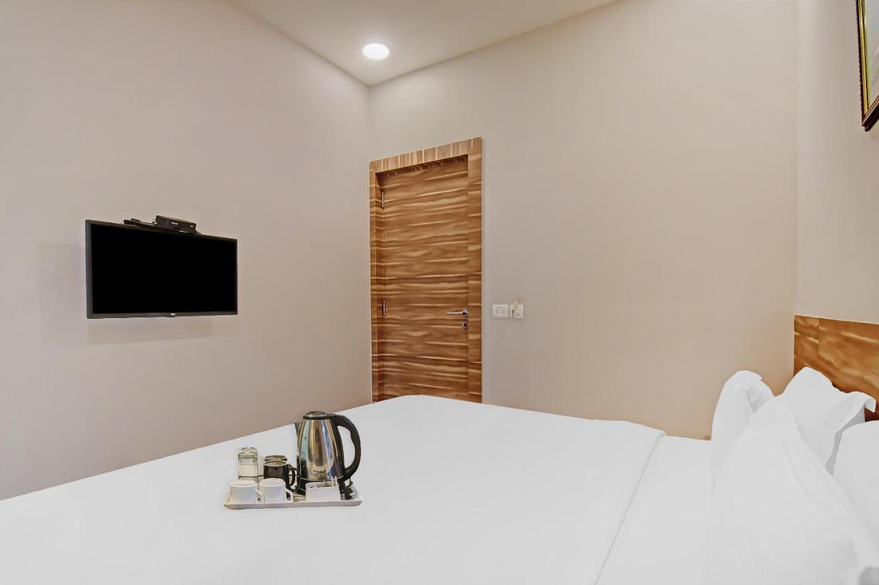 Super Townhouse Hotel All In One Near City Centre Salt Lake Salt Lake City 外观 照片