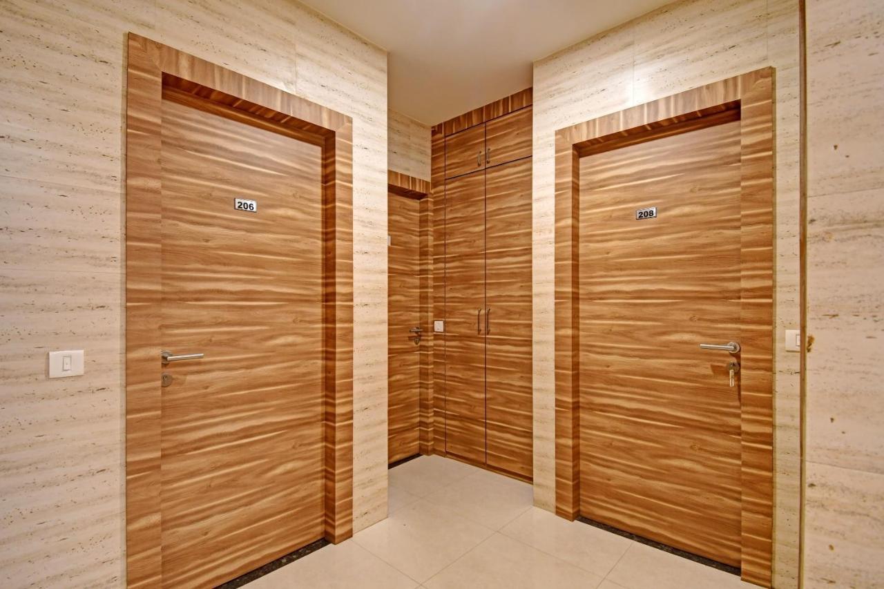 Super Townhouse Hotel All In One Near City Centre Salt Lake Salt Lake City 外观 照片