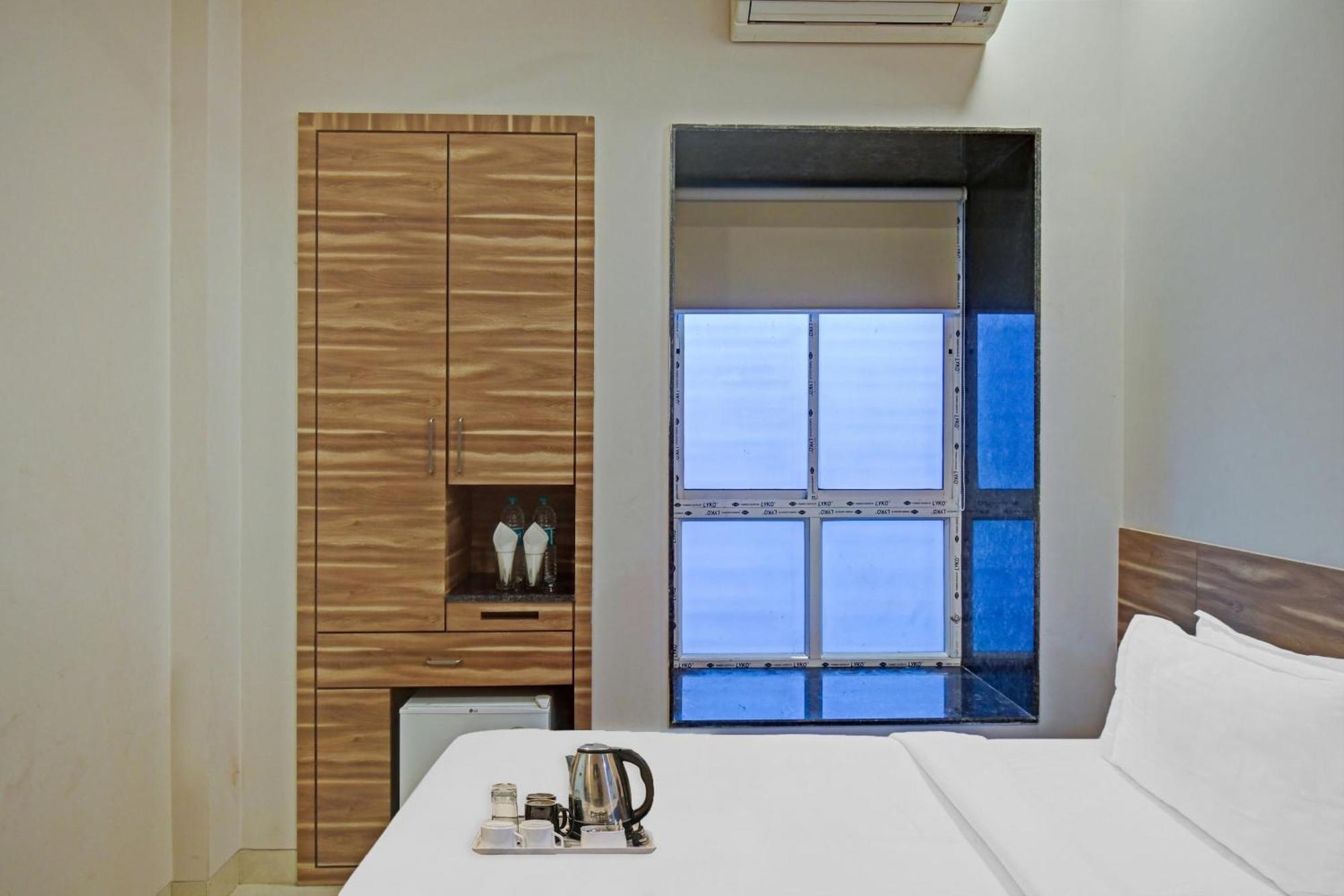 Super Townhouse Hotel All In One Near City Centre Salt Lake Salt Lake City 外观 照片