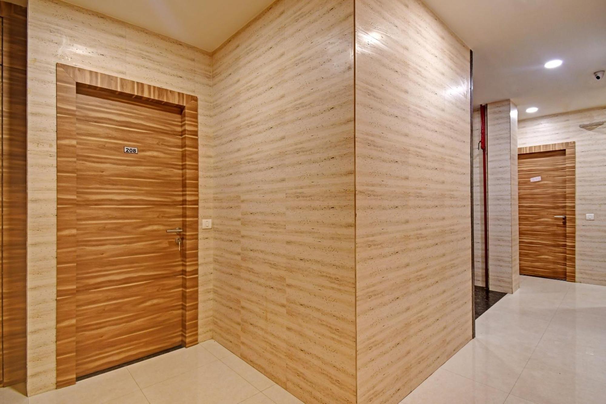 Super Townhouse Hotel All In One Near City Centre Salt Lake Salt Lake City 外观 照片